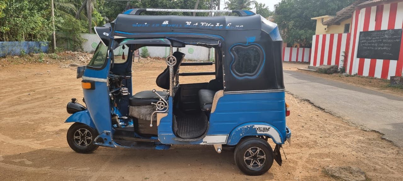 Three-wheeler 2 stock