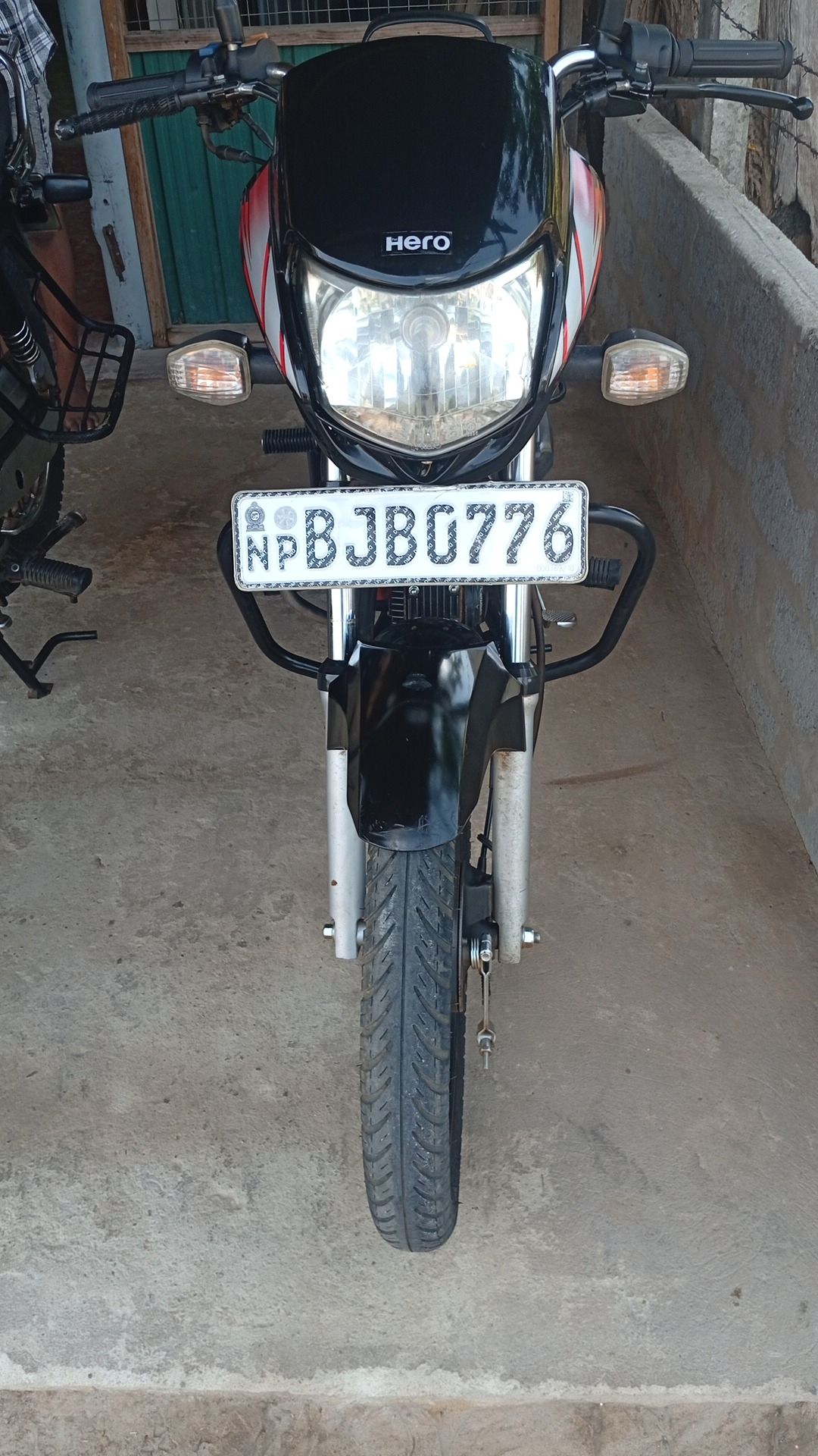 Hero deluxe bike