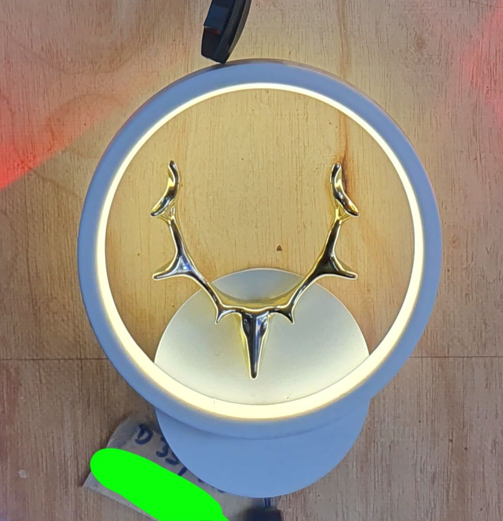 Wall lamp
