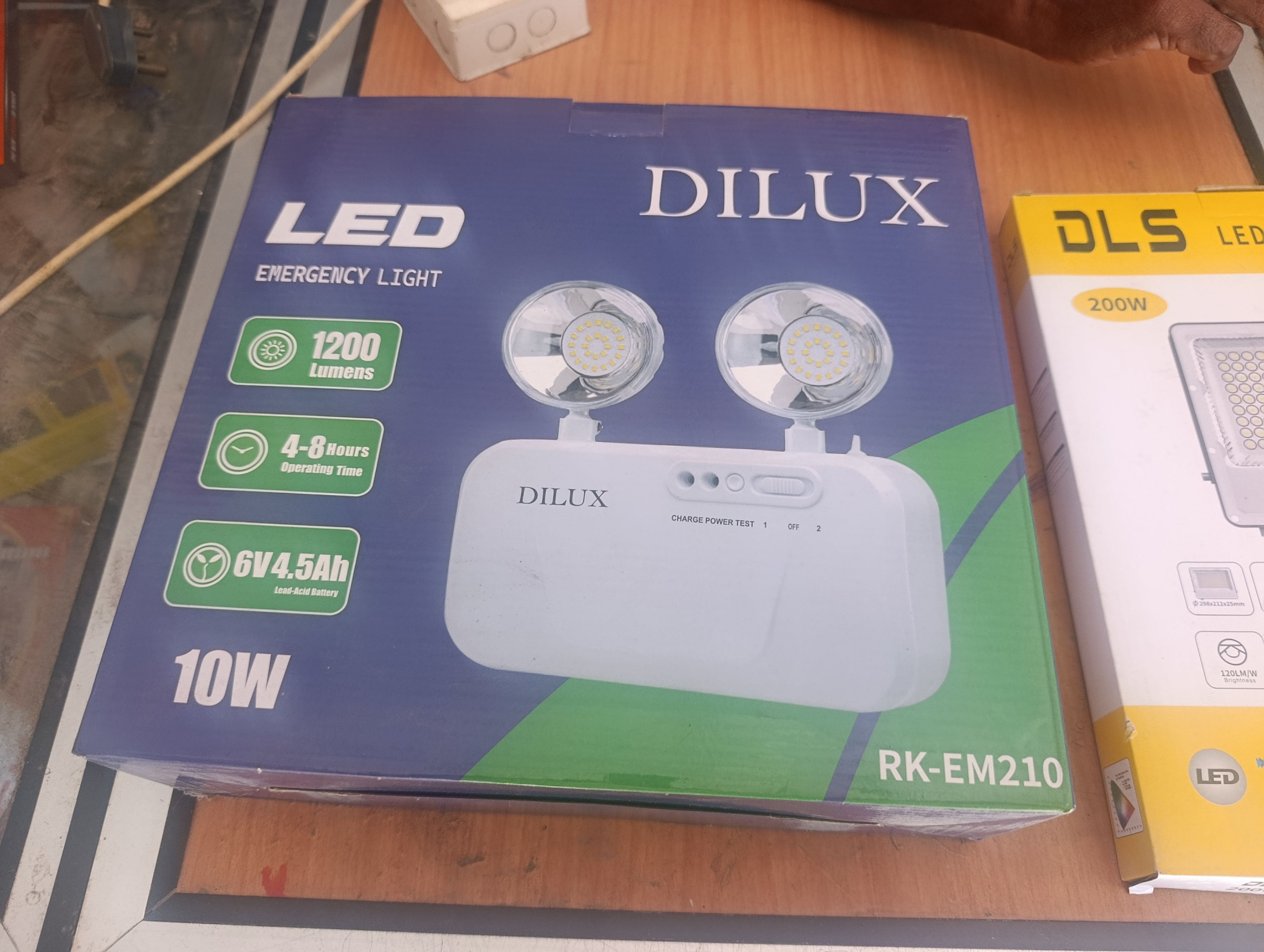 DILUX LIGHT