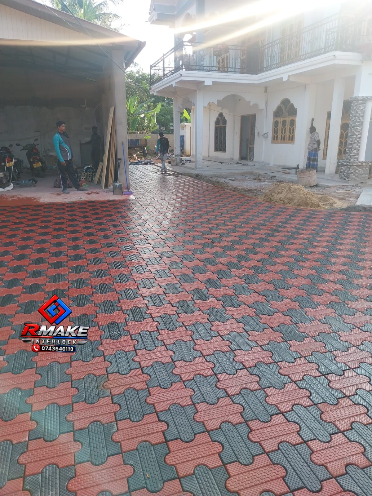 Interlock stone
